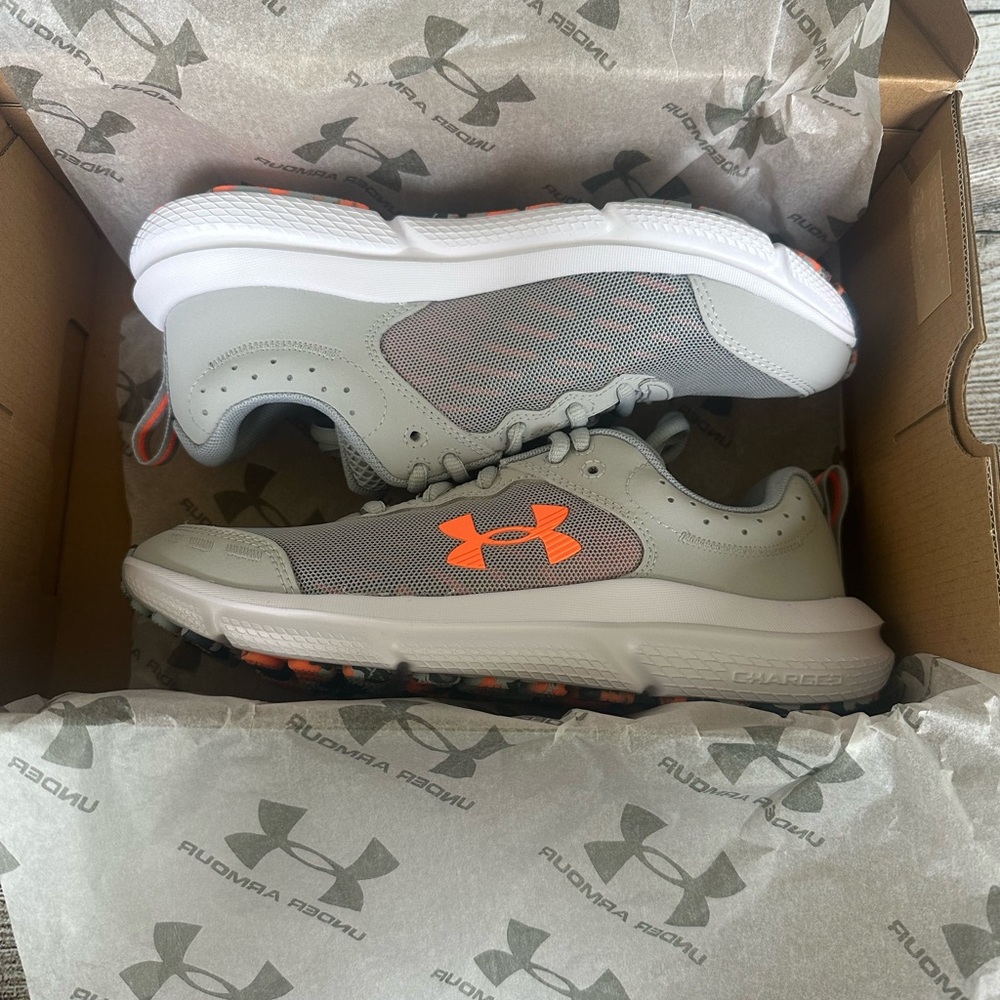 NWT Under Armour UA BGS Assert 10 Running Tennis Shoes Sneakers Youth Size 6 - Picture 6 of 7